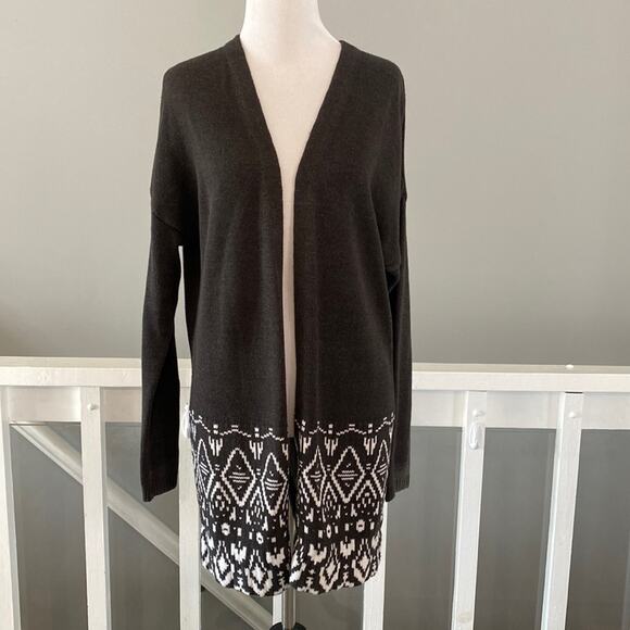Old Navy Charcoal Grey Aztec Print Open Front Long Cardigan Size XS - Picture 1 of 7